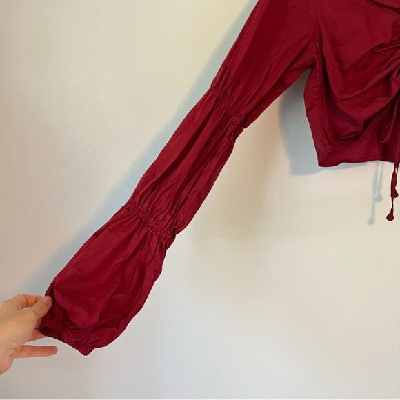 Tularosa Ava Cinched Long Sleeve Crop Top in Wine Size Small - Picture 6 of 9